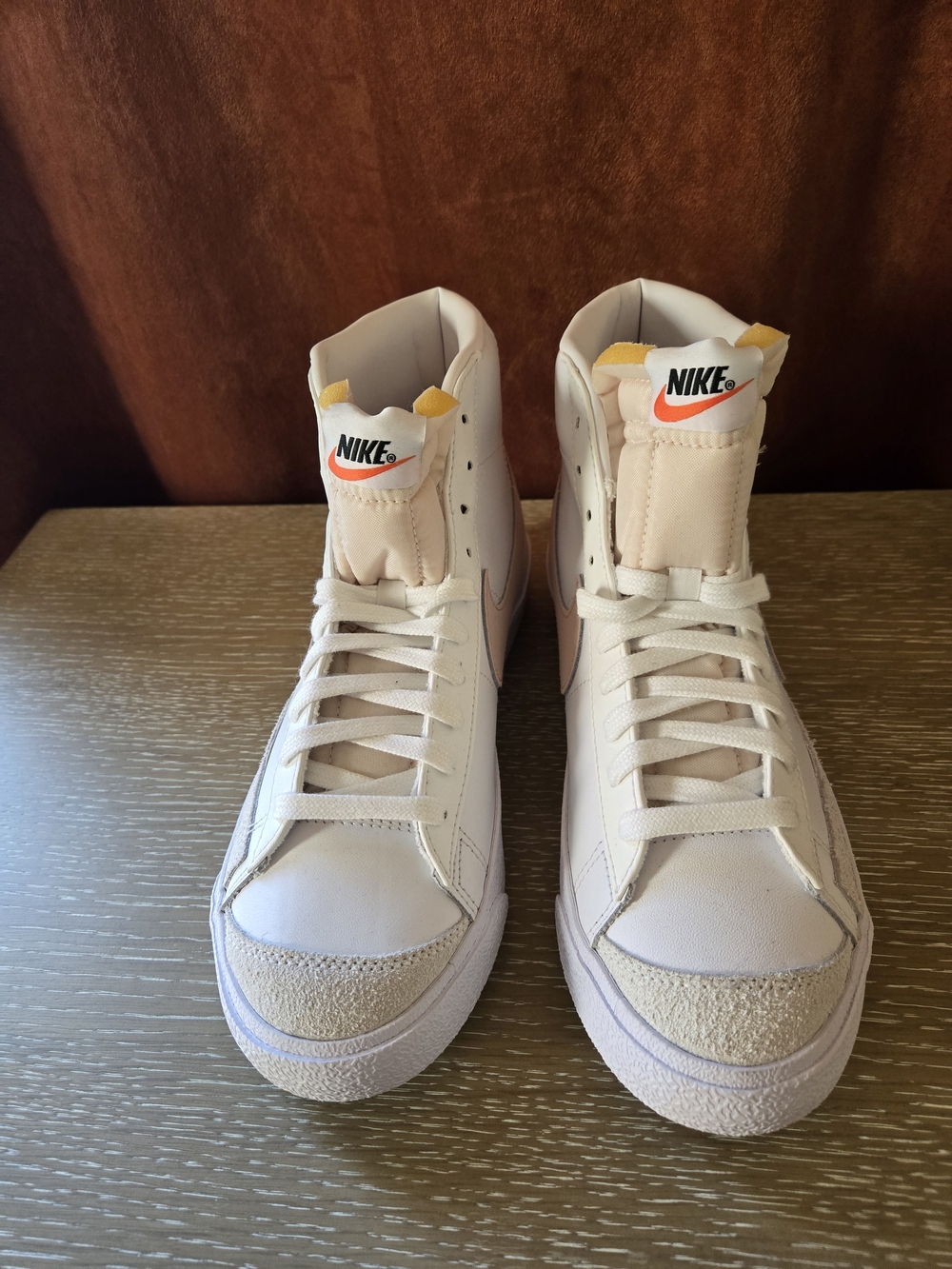 Nike Blazer Mid '70s with Pink Swoosh - White/Pink